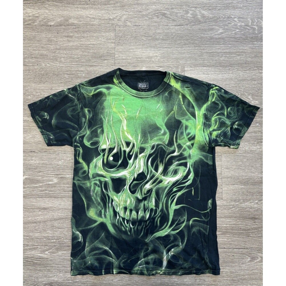 Social Media neon green flaming skull graphic t-shirt Size Medium